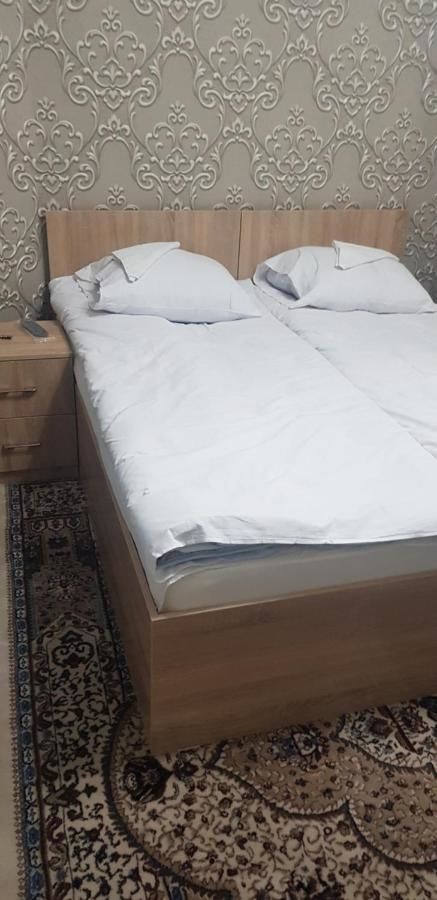 Отели типа «постель и завтрак» Alpina`s Hostel Ош-21
