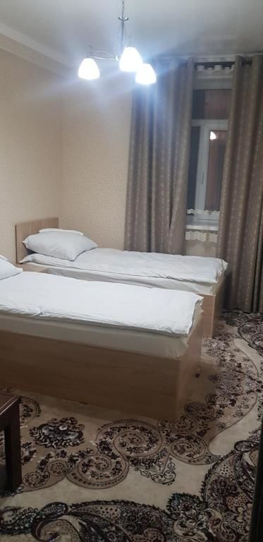 Отели типа «постель и завтрак» Alpina`s Hostel Ош