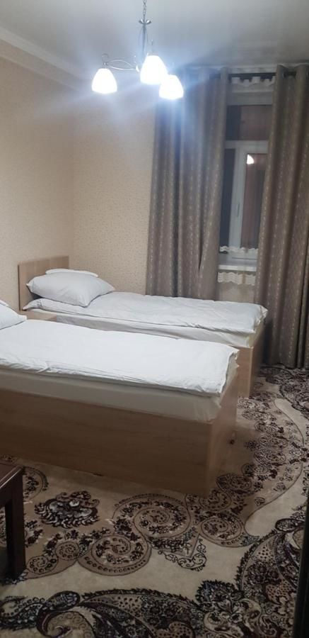 Отели типа «постель и завтрак» Alpina`s Hostel Ош-9