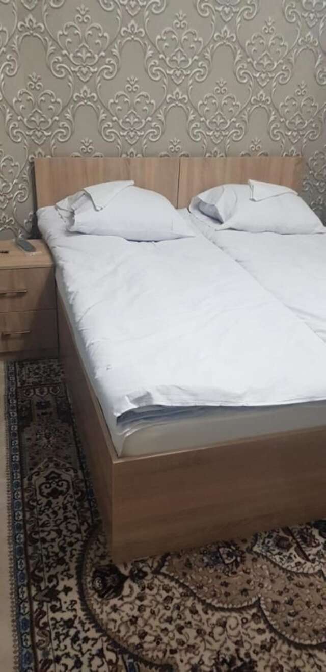 Отели типа «постель и завтрак» Alpina`s Hostel Ош-20